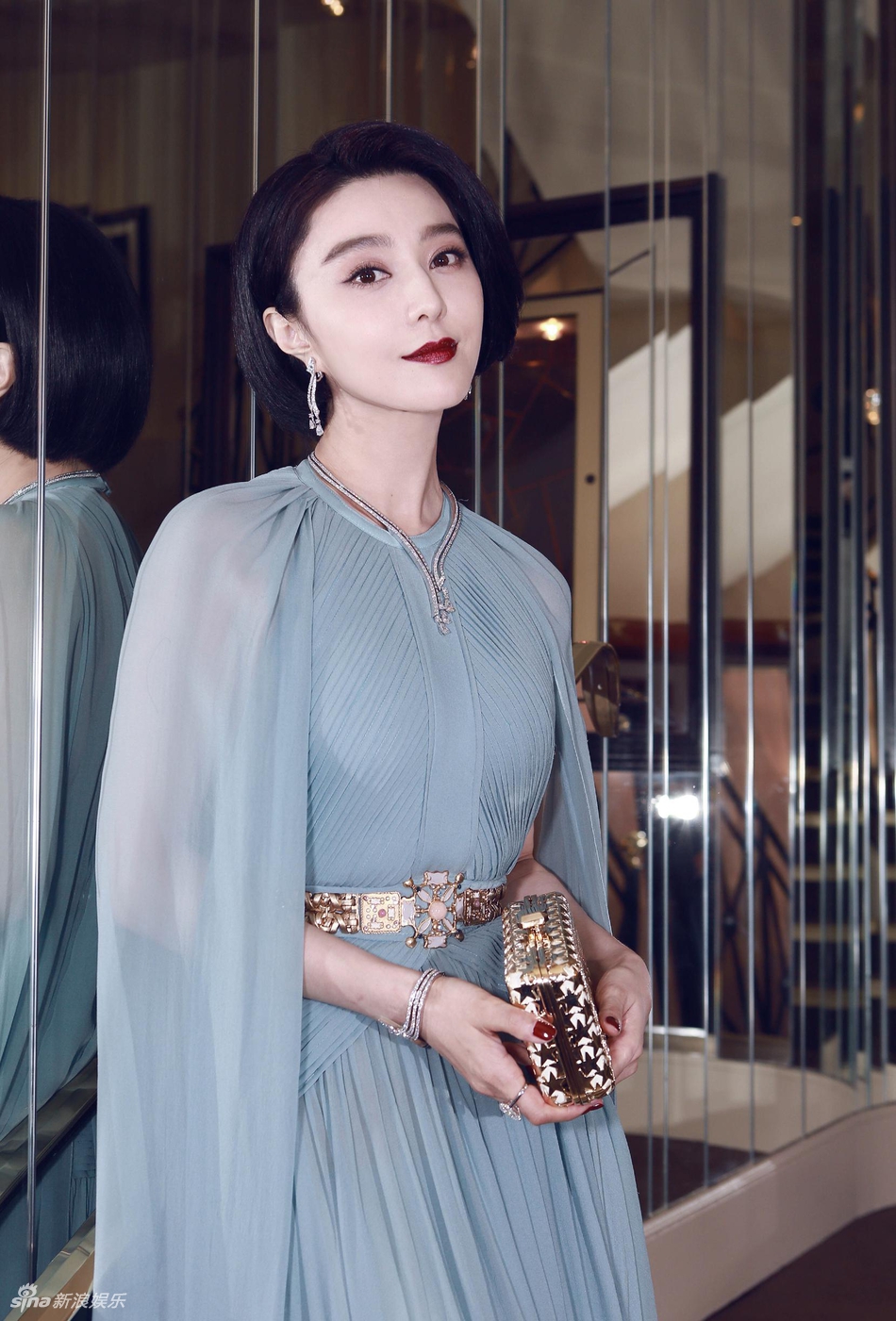 Sau tất cả, Phạm Băng Băng đã quay trở về với Elie Saab - Ảnh 10. Sau tất cả, Phạm Băng Băng đã quay trở về với Elie Saab - Ảnh 10.