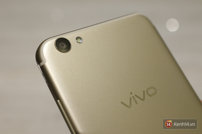 Trải nghiệm khả năng selfie trên Vivo V5s, smartphone có camera trước 20 MP - Ảnh 4. Trải nghiệm khả năng selfie trên Vivo V5s, smartphone có camera trước 20 MP - Ảnh 4.