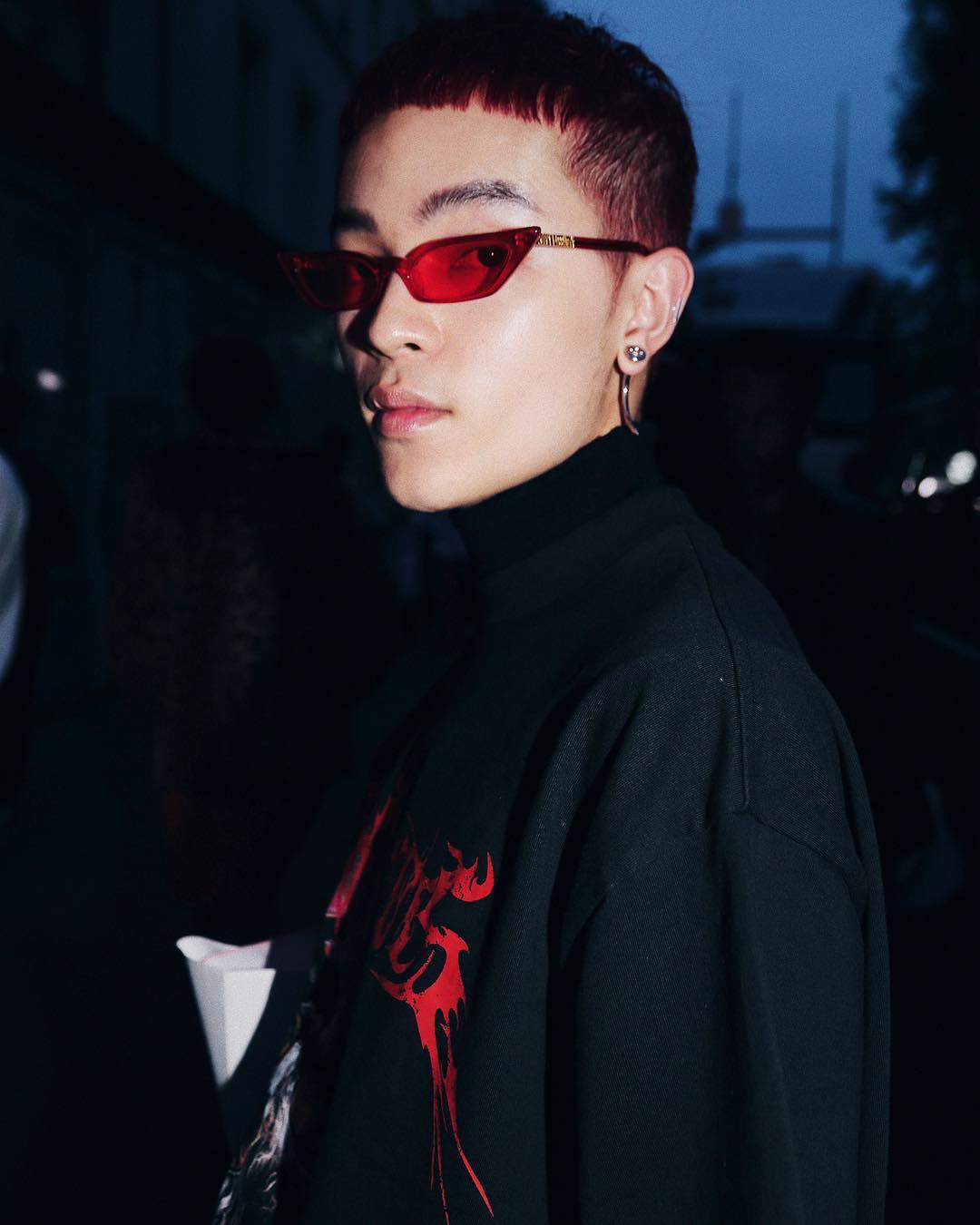 Kelbin Lei tiếp tục được thương hiệu đình đám Vetements lăng xê trên Instagram - Ảnh 6. Kelbin Lei tiếp tục được thương hiệu đình đám Vetements lăng xê trên Instagram - Ảnh 6.