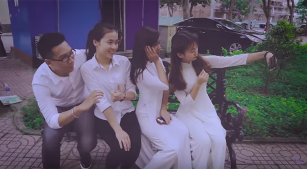 Cả tuổi học trò gói gọn lại trong bản mash-up 23 ca khúc khiến ai cũng phải xúc động! - Ảnh 6. Cả tuổi học trò gói gọn lại trong bản mash-up 23 ca khúc khiến ai cũng phải xúc động! - Ảnh 6.