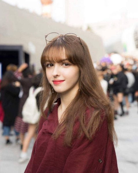 Chỉ là chụp lén thôi mà, có nhất thiết phải xinh xuất sắc vậy không? - Ảnh 2. Chỉ là chụp lén thôi mà, có nhất thiết phải xinh xuất sắc vậy không? - Ảnh 2.