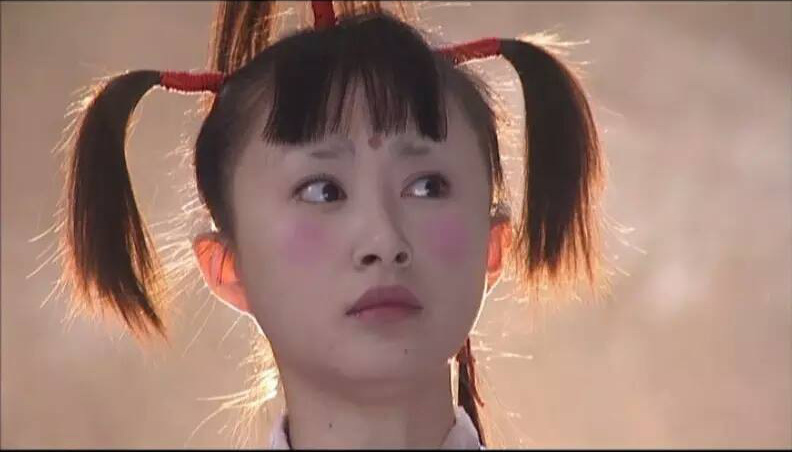 35 tạo hình trong phim khiến sao Hoa ngữ nhìn lại chỉ muốn độn thổ! - Ảnh 15. 35 tạo hình trong phim khiến sao Hoa ngữ nhìn lại chỉ muốn độn thổ! - Ảnh 15.