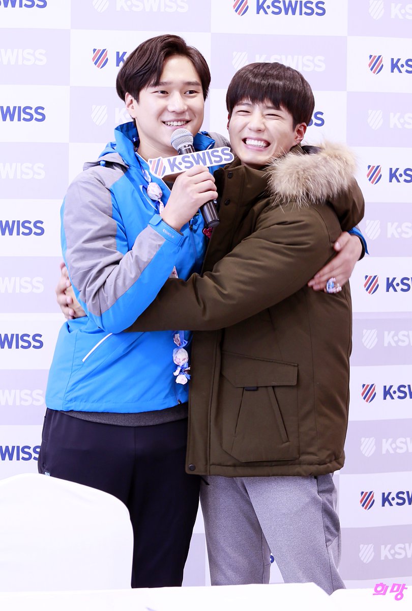 Đã tìm ra cặp bromance hot nhất showbiz Hàn: Đều đẹp như tranh, tài năng lại còn dính nhau như sam - Ảnh 15. Đã tìm ra cặp bromance hot nhất showbiz Hàn: Đều đẹp như tranh, tài năng lại còn dính nhau như sam - Ảnh 15.