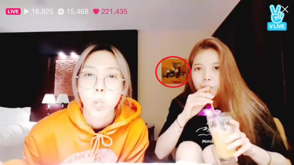 HOT: 2 mỹ nhân Solar và Moonbyul (Mamamoo) hiện đang ở Đà Nẵng? - Ảnh 2. HOT: 2 mỹ nhân Solar và Moonbyul (Mamamoo) hiện đang ở Đà Nẵng? - Ảnh 2.