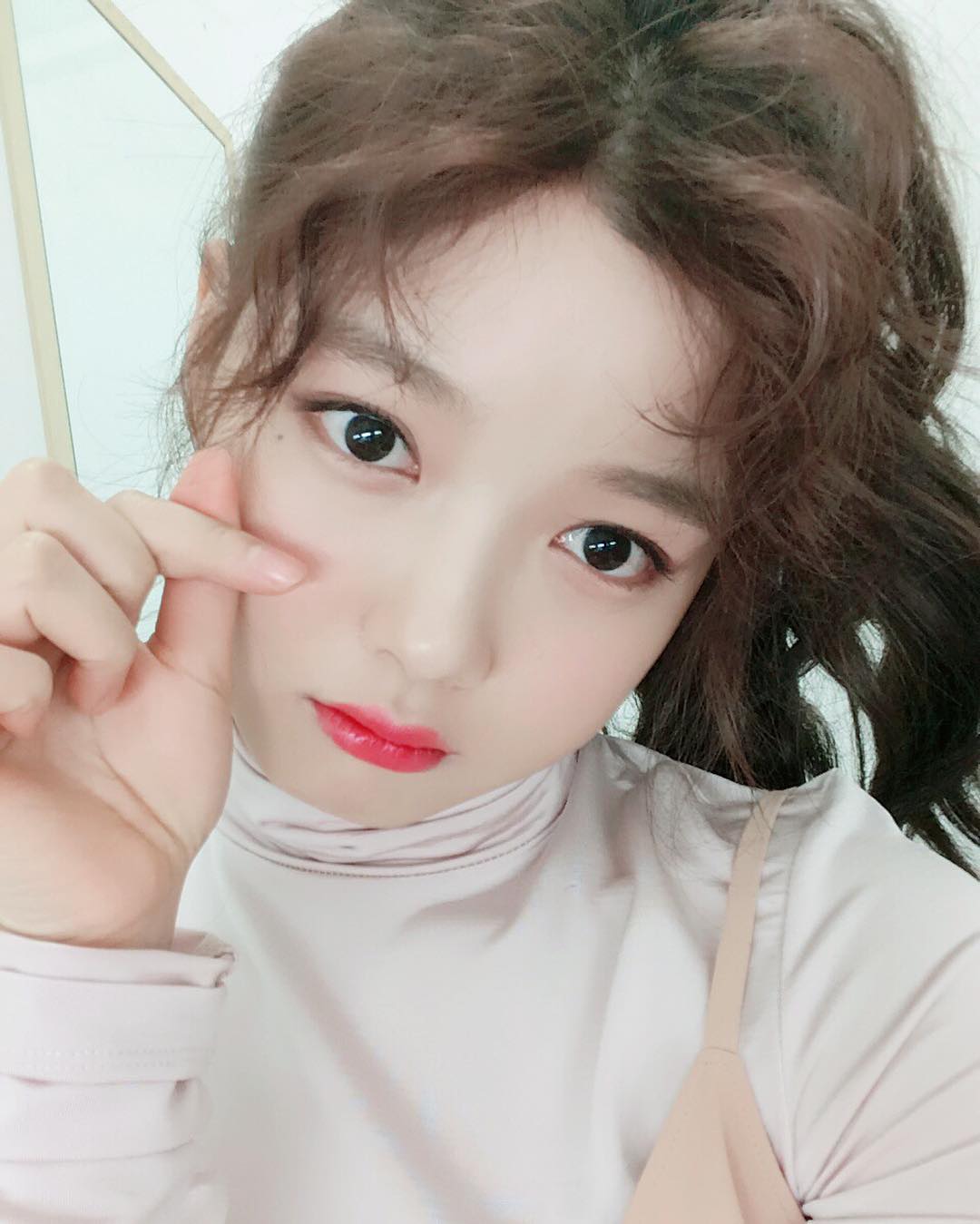 Đây là 3 diễn viên nhí một thời hứa hẹn sẽ là biểu tượng nhan sắc tương lai: Ai đẹp vượt trội hơn? - Ảnh 21. Đây là 3 diễn viên nhí một thời hứa hẹn sẽ là biểu tượng nhan sắc tương lai: Ai đẹp vượt trội hơn? - Ảnh 21.