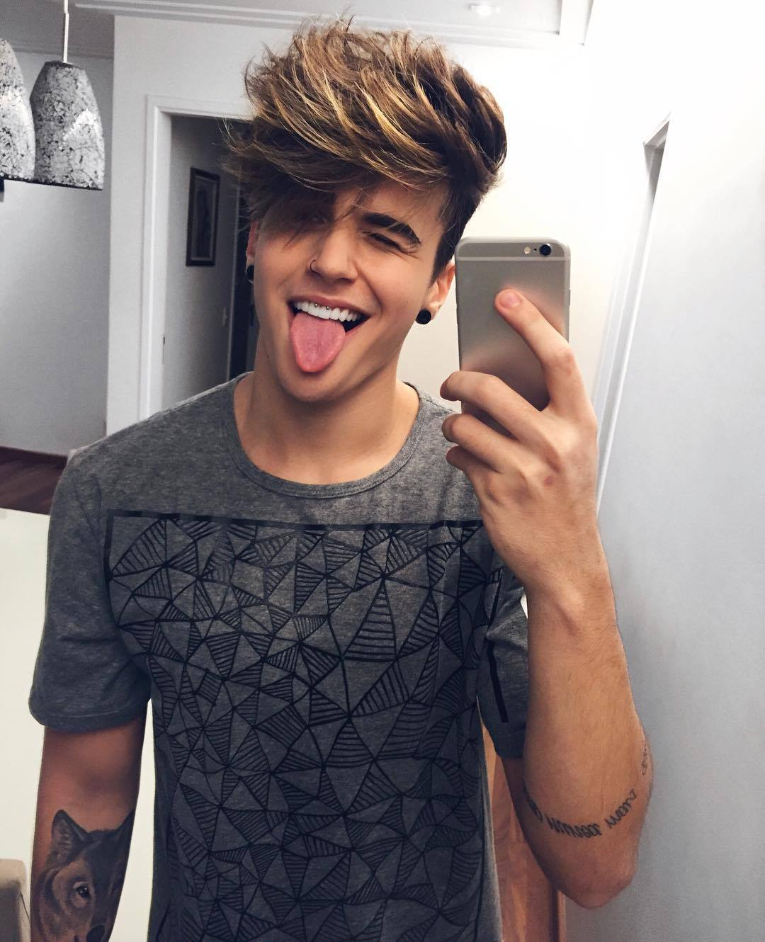 Tuổi 19 của người yêu nhà người ta, đã đẹp trai lại còn body chuẩn hết sức... - Ảnh 15. Tuổi 19 của người yêu nhà người ta, đã đẹp trai lại còn body chuẩn hết sức... - Ảnh 15.