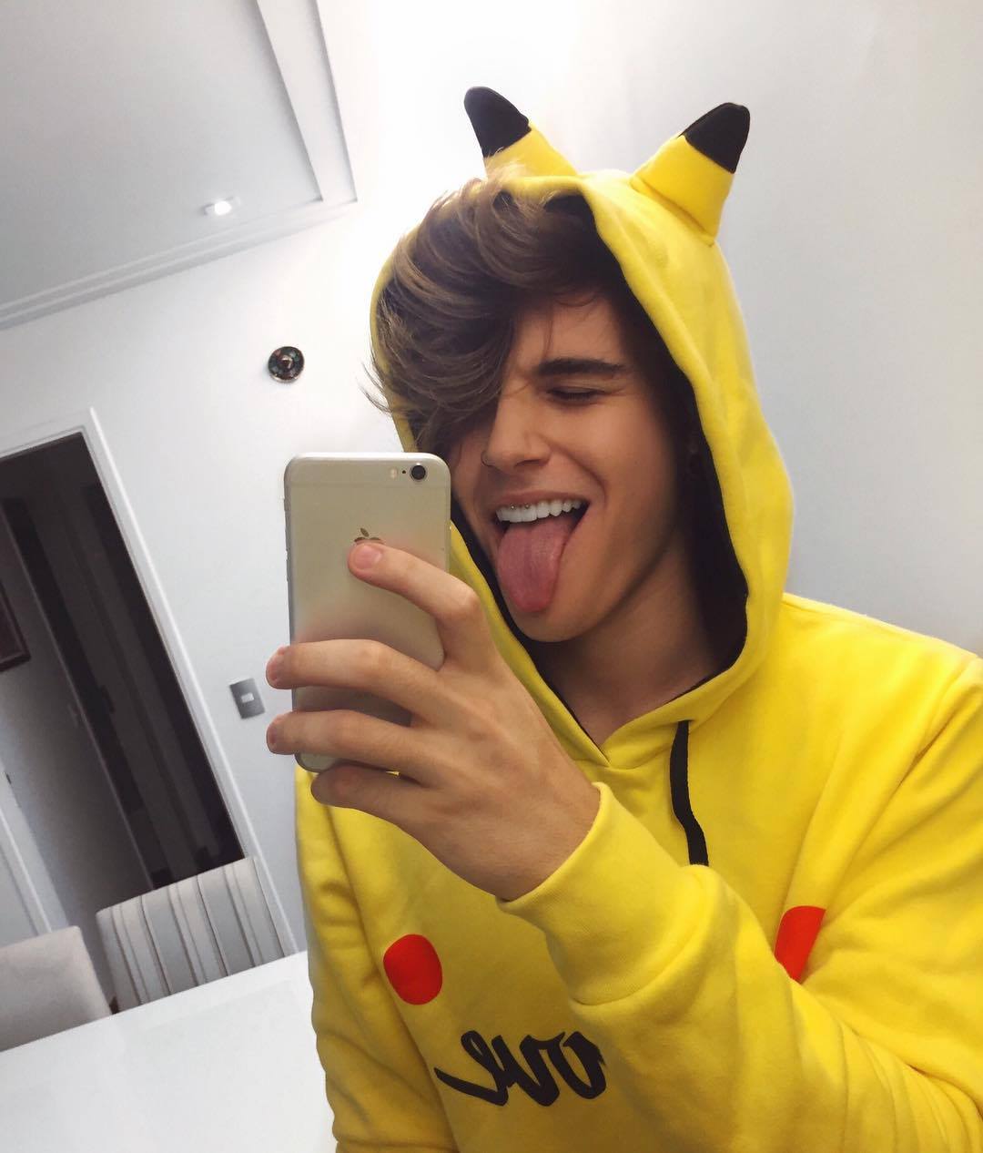 Tuổi 19 của người yêu nhà người ta, đã đẹp trai lại còn body chuẩn hết sức... - Ảnh 16. Tuổi 19 của người yêu nhà người ta, đã đẹp trai lại còn body chuẩn hết sức... - Ảnh 16.