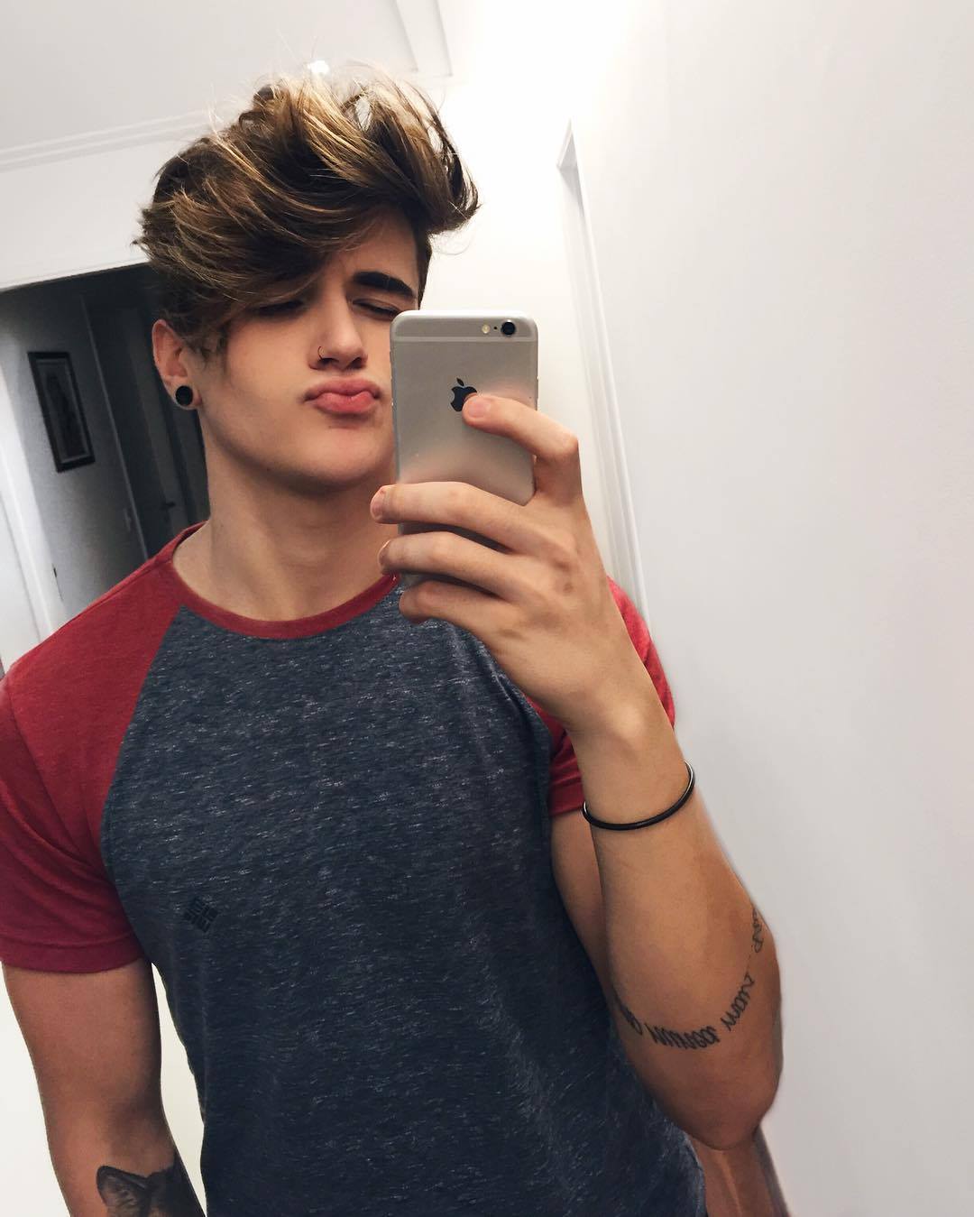 Tuổi 19 của người yêu nhà người ta, đã đẹp trai lại còn body chuẩn hết sức... - Ảnh 17. Tuổi 19 của người yêu nhà người ta, đã đẹp trai lại còn body chuẩn hết sức... - Ảnh 17.