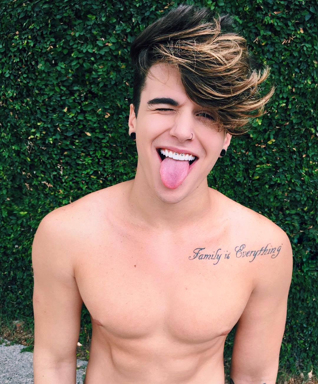 Tuổi 19 của người yêu nhà người ta, đã đẹp trai lại còn body chuẩn hết sức... - Ảnh 1. Tuổi 19 của người yêu nhà người ta, đã đẹp trai lại còn body chuẩn hết sức... - Ảnh 1.