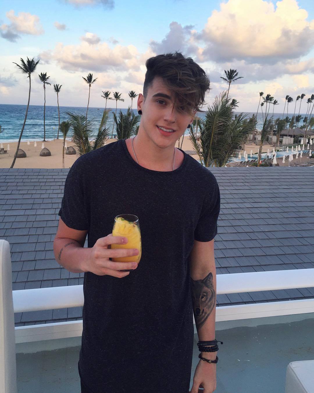 Tuổi 19 của người yêu nhà người ta, đã đẹp trai lại còn body chuẩn hết sức... - Ảnh 2. Tuổi 19 của người yêu nhà người ta, đã đẹp trai lại còn body chuẩn hết sức... - Ảnh 2.