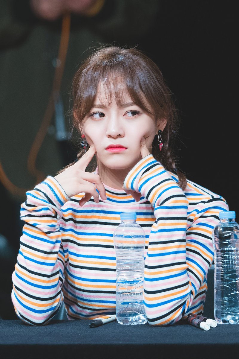 I.O.I: 11 mảnh ghép và 9 tháng làm nên điều kì diệu ở Kpop - Ảnh 7. I.O.I: 11 mảnh ghép và 9 tháng làm nên điều kì diệu ở Kpop - Ảnh 7.