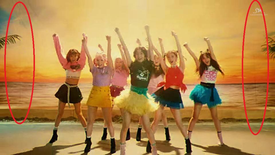 Chiếc hộp huyền thoại của SM tái xuất trong MV mới của SNSD? - Ảnh 1. Chiếc hộp huyền thoại của SM tái xuất trong MV mới của SNSD? - Ảnh 1.