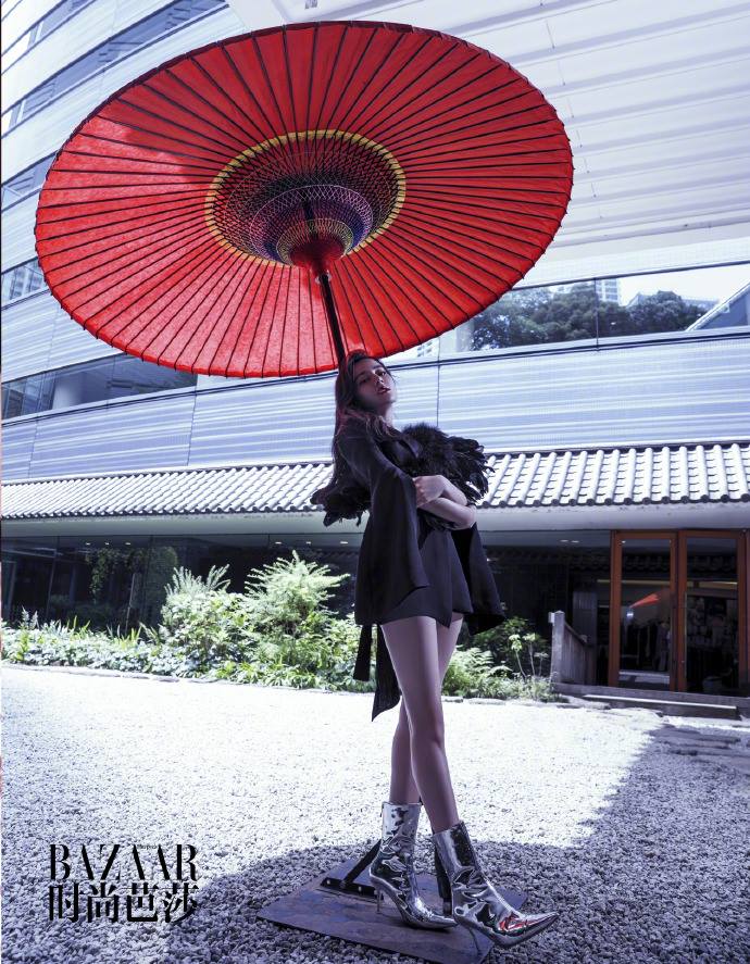 Thần thái xuất sắc của Địch Lệ Nhiệt Ba chứng minh người đẹp sở hữu nhan sắc hàng đầu của lứa minh tinh 9X - Ảnh 5. Thần thái xuất sắc của Địch Lệ Nhiệt Ba chứng minh người đẹp sở hữu nhan sắc hàng đầu của lứa minh tinh 9X - Ảnh 5.