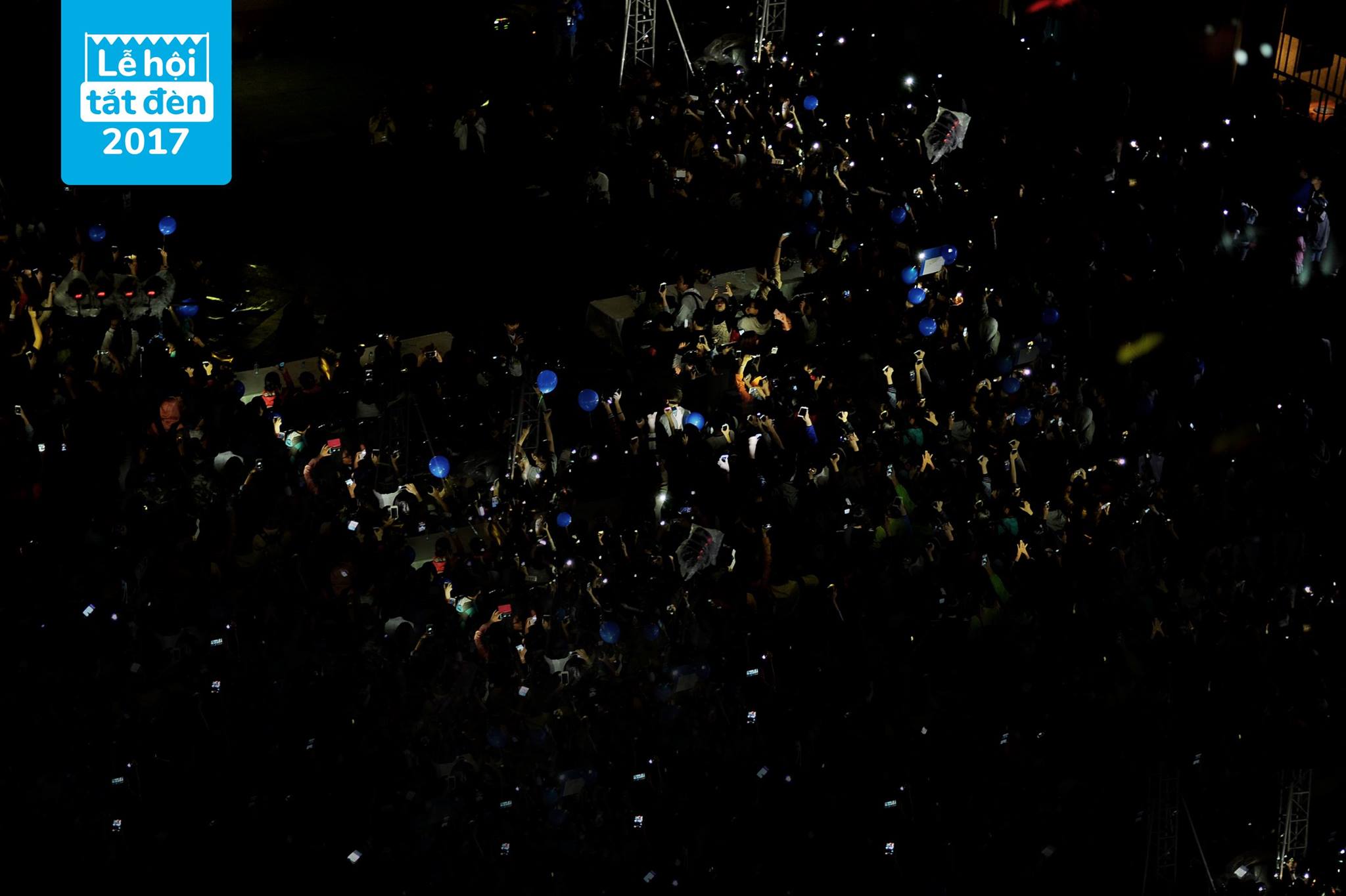 Lễ hội Tắt đèn 2017: Hoa hậu Mỹ Linh, Chi Pu, MC Phan Anh cùng chung tay Quyết sạch cho Hà Nội quyết xanh - Ảnh 8. Lễ hội Tắt đèn 2017: Hoa hậu Mỹ Linh, Chi Pu, MC Phan Anh cùng chung tay Quyết sạch cho Hà Nội quyết xanh - Ảnh 8.