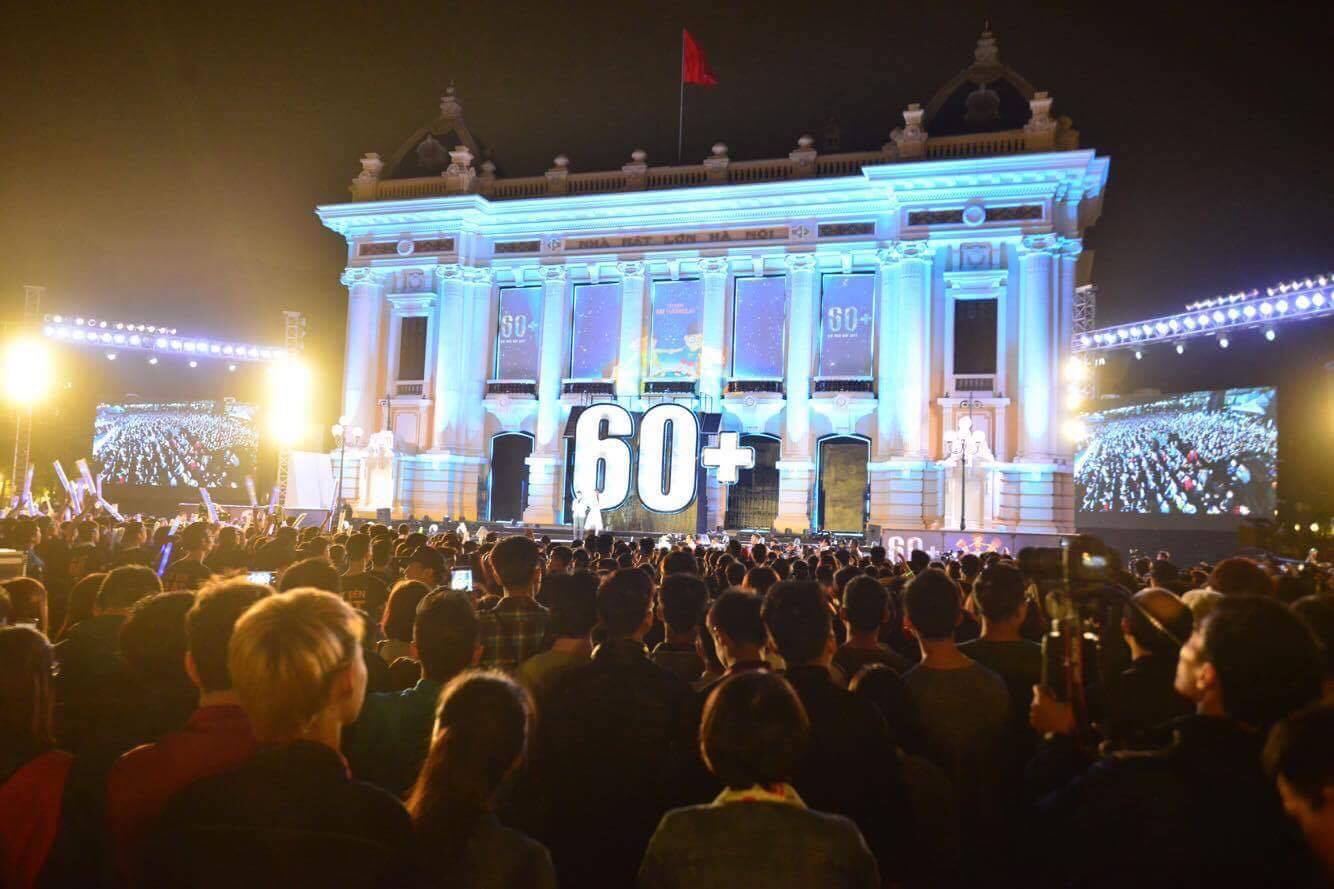 Ngắm Hà Nội - Sài Gòn: Trước và sau khi các điểm nổi tiếng đồng loạt tắt đèn nhân 10 năm Giờ Trái Đất - Ảnh 7. Ngắm Hà Nội - Sài Gòn: Trước và sau khi các điểm nổi tiếng đồng loạt tắt đèn nhân 10 năm Giờ Trái Đất - Ảnh 7.