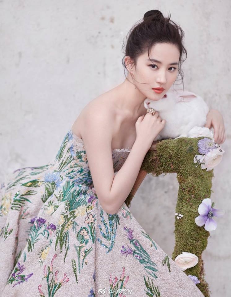 Top 7 mỹ nhân Hoa ngữ sở hữu vẻ đẹp không thể chối từ - Ảnh 1. Top 7 mỹ nhân Hoa ngữ sở hữu vẻ đẹp không thể chối từ - Ảnh 1.