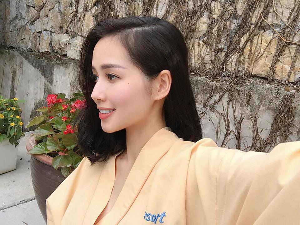 Chiều nay, hot girl Tâm Tít đã hạ sinh con trai thứ 2 - Ảnh 4. Chiều nay, hot girl Tâm Tít đã hạ sinh con trai thứ 2 - Ảnh 4.