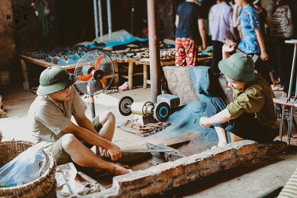 Kỷ yếu xóm chợ náo nhiệt nhất trên đời với 33 tiểu thương đều là các bạn học sinh! - Ảnh 11. Kỷ yếu xóm chợ náo nhiệt nhất trên đời với 33 tiểu thương đều là các bạn học sinh! - Ảnh 11.