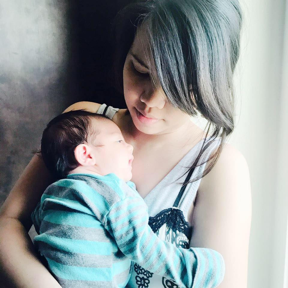 14 năm sau khi nhận quà Giáng sinh từ nơi cách xa 13.000 km, cô gái kết hôn với chính chàng trai xa lạ từng tặng quà mình - Ảnh 9. 14 năm sau khi nhận quà Giáng sinh từ nơi cách xa 13.000 km, cô gái kết hôn với chính chàng trai xa lạ từng tặng quà mình - Ảnh 9.