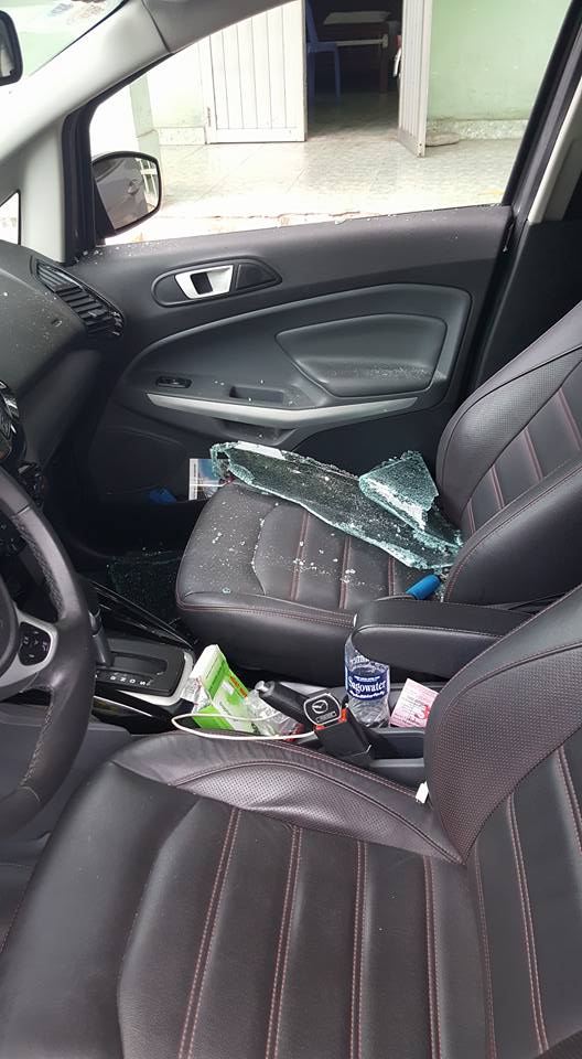 Trương Thế Vinh bị trộm đập vỡ cửa kính xe cuỗm tài sản - Ảnh 2.