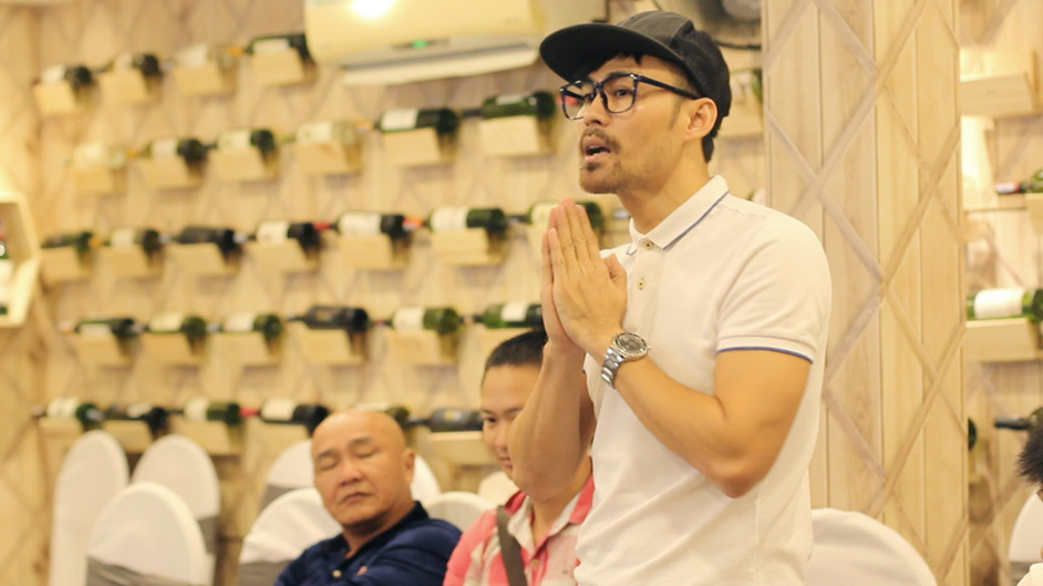 Phim truyền hình kinh phí 300 tỉ nợ cát-xê, diễn viên không kiềm được nước mắt - Ảnh 2. Phim truyền hình kinh phí 300 tỉ nợ cát-xê, diễn viên không kiềm được nước mắt - Ảnh 2.