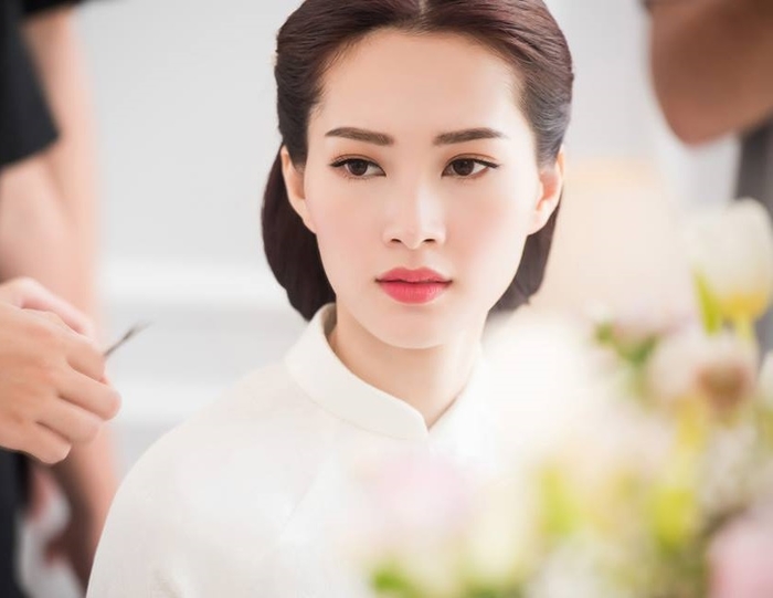 Cận cảnh nhẫn cưới của Thu Thảo trong loạt ảnh hậu trường lễ ăn hỏi với Trung Tín - Ảnh 6. Cận cảnh nhẫn cưới của Thu Thảo trong loạt ảnh hậu trường lễ ăn hỏi với Trung Tín - Ảnh 6.