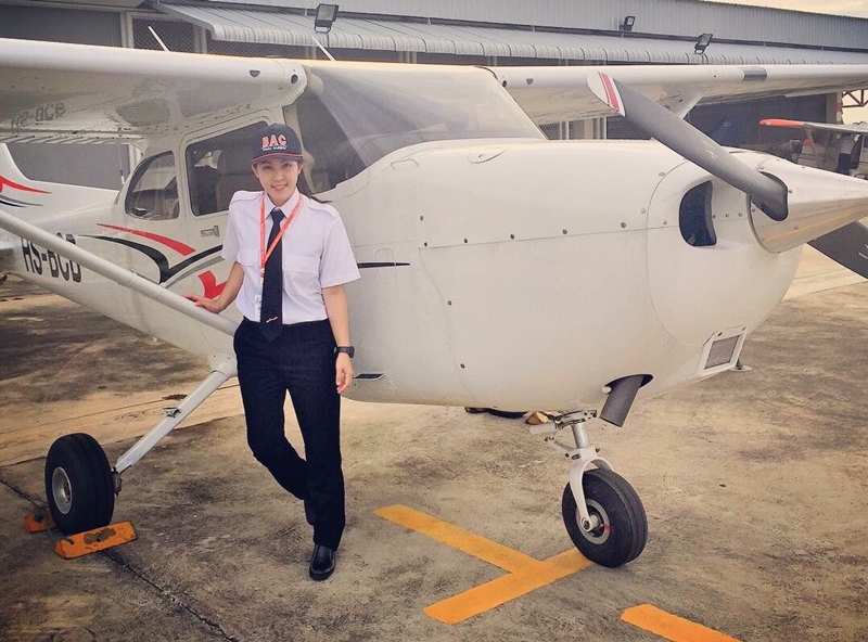 Nhan sắc nữ phi công được mệnh danh là xinh đẹp nhất Thái Lan - Ảnh 7. Cá độ bóng đá, tỷ lệ cá cược bóng đá, ban ca, ban ca tien, bắn cá, ban ca an xu, ban ca doi the cao, tro choi ban ca, tro choi ban ca, game ban ca an xu, ban ca doi thuong, game doi thuong, vũ điệu cồng chiêng, điệu nhảy quẩy bar, điệu nhảy vui nhộn, gái xinh quẩy bar, quẩy dẻo trong bar, gái xinh quẩy bar, hot girl quẩy bar, Bóng đá, game bài đổi thưởng, kiếm tiền online, cá độ bóng đá, dj sexy, hot girl, gái xinh, gái xinh mặc bikini nhảy múa khiêu gợi, Travel Vietnam, beach club danang, hot girl, hot girl dancing, gái đẹp, gái đẹp khoe hàng, gái đẹp nhảy múa, dj, dj hot girl, bikini bốc lửa, mặc bikini nhảy múa, bóp vú, gái xinh, gái xinh mặc bikini, gái xinh nhảy múa, dang ky m88, đăng ký m88, đăng ký tài khoản m88, dang ky tai khoan m88, song bai m88, sòng bài m88, song bai online, sòng bài online, song bai online m88, sòng bài online m88, song bai truc tuyen, sòng bài trực tuyến, song bai truc tuyen m88, sòng bài trực tuyến m88, m88 bang dien thoai, m88 cho điện thoại, vào m88 bằng điện thoại, link m88, dang ky w88, đăng ký w88, đăng ký tài khoản w88, dang ky tai khoan w88, song bai w88, sòng bài w88, song bai online, sòng bài online, song bai online w88, sòng bài online w88, song bai truc tuyen, sòng bài trực tuyến, song bai truc tuyen w88, sòng bài trực tuyến w88, w88 bang dien thoai, w88 cho điện thoại, vào w88 bằng điện thoại, link 88, bikini, người mẫu, khỏa thân,
Nhan sắc nữ phi công được mệnh danh là xinh đẹp nhất Thái Lan - Ảnh 7.