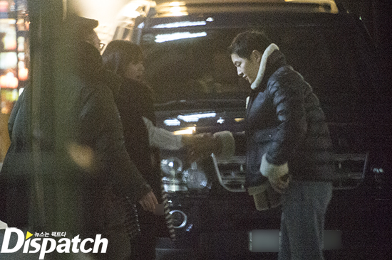 Sau tất cả: Dispatch cũng chịu tung hình Song Joong Ki và Song Hye Kyo hẹn hò! 14