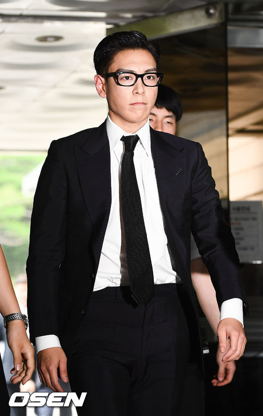 Hôm nay T.O.P (Big Bang) đã nhận mức án chính thức vì tội sử dụng cần sa - Ảnh 3. Hôm nay T.O.P (Big Bang) đã nhận mức án chính thức vì tội sử dụng cần sa - Ảnh 3.