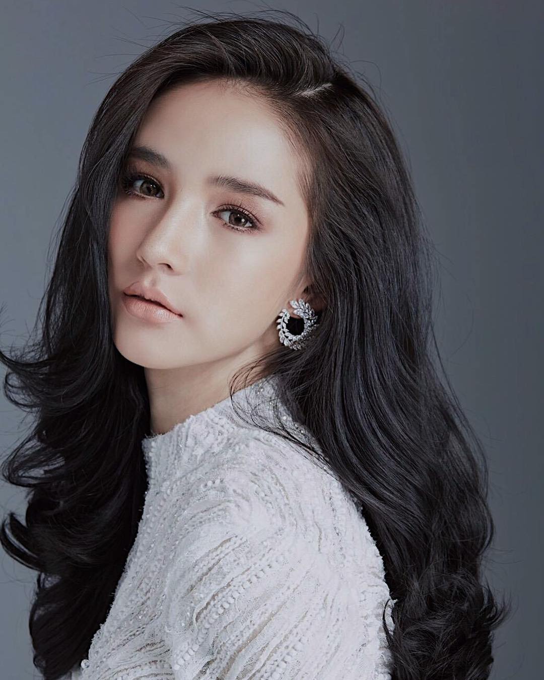 Hậu đăng quang, Hoa hậu chuyển giới Thái Lan 2017 lại khiến dân tình náo loạn vì đẹp đến mức khó tin - Ảnh 10. Hậu đăng quang, Hoa hậu chuyển giới Thái Lan 2017 lại khiến dân tình náo loạn vì đẹp đến mức khó tin - Ảnh 10.