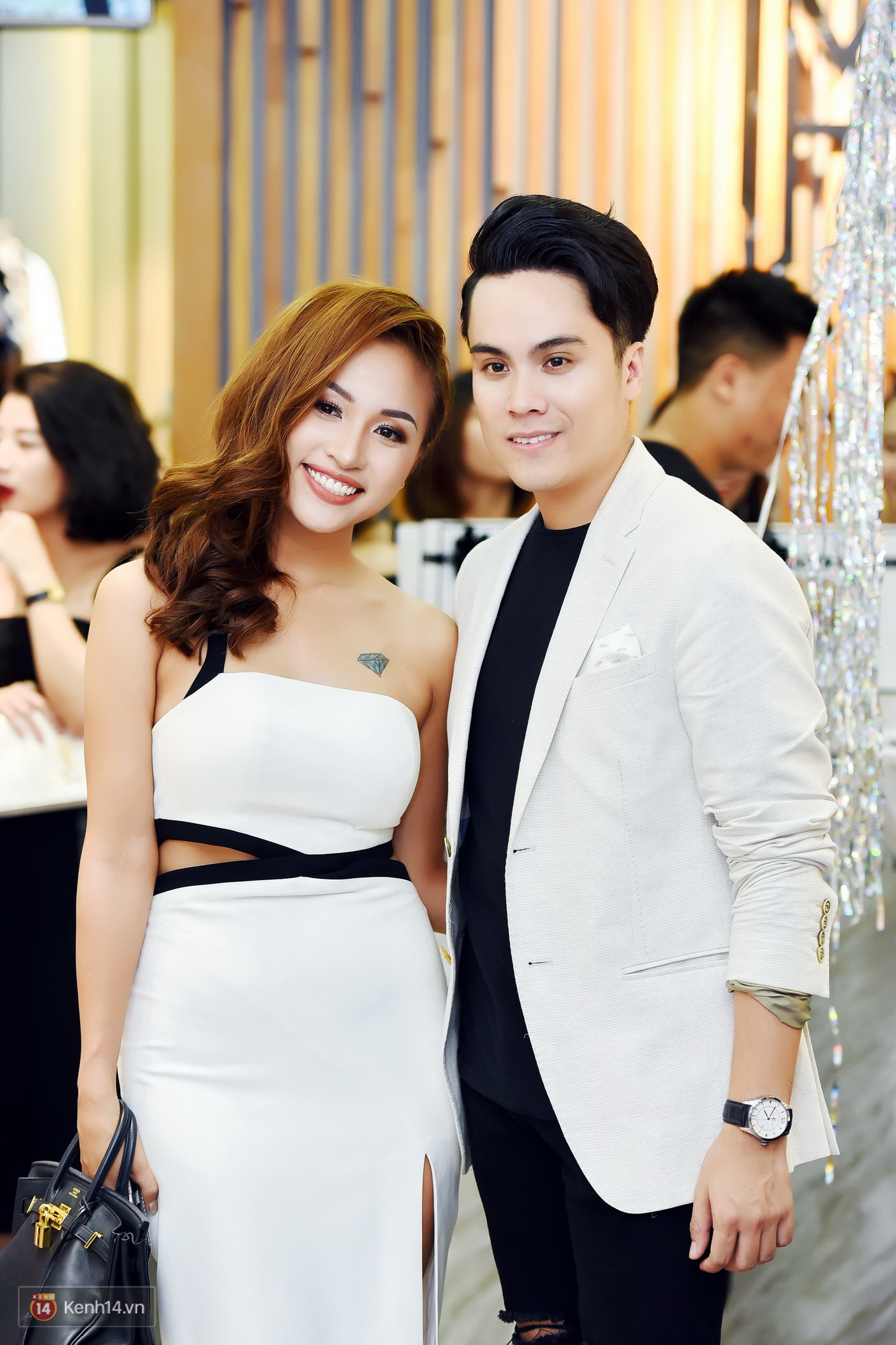 Rũ bỏ hình ảnh nàng dâu nhu nhược, Đan Lê đẹp quý phái tại sự kiện - Ảnh 14. Rũ bỏ hình ảnh nàng dâu nhu nhược, Đan Lê đẹp quý phái tại sự kiện - Ảnh 14.