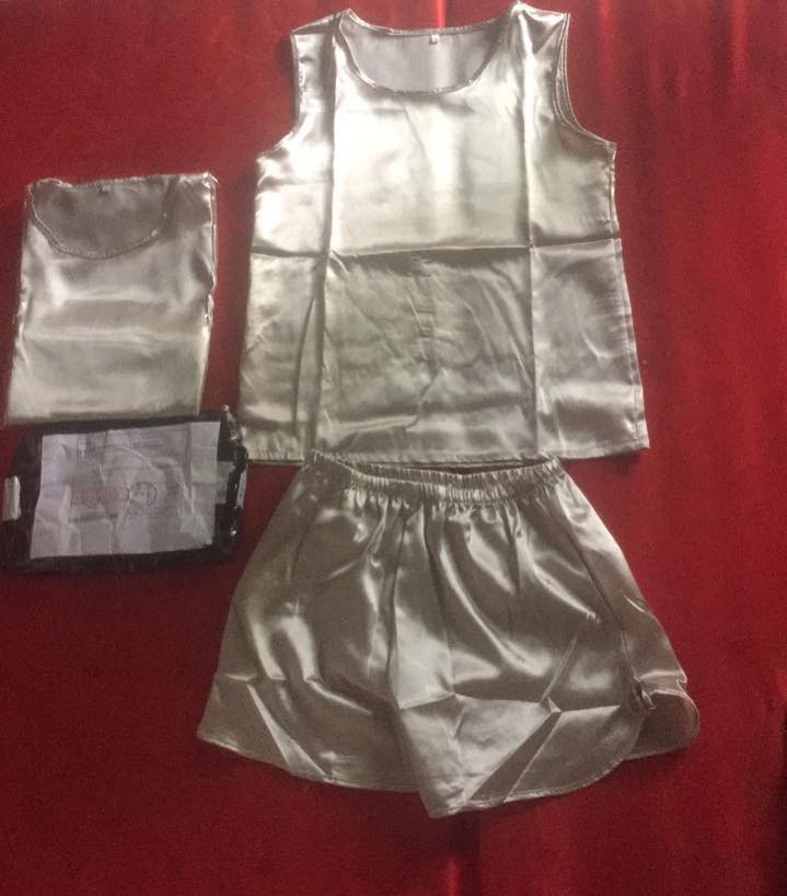 Thảm họa của mua hàng online: Đặt 2 bộ quần áo thể thao nam nhận ngay được bộ đồ ngủ của nữ - Ảnh 3. Thảm họa của mua hàng online: Đặt 2 bộ quần áo thể thao nam nhận ngay được bộ đồ ngủ của nữ - Ảnh 3.