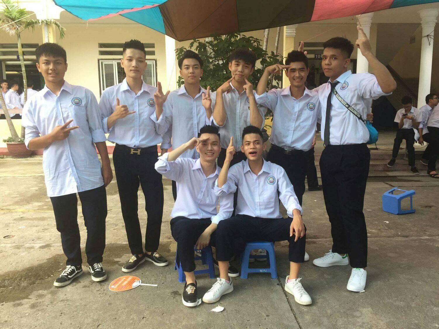 Chuyện giờ mới kể về nhóm bạn thân trong Em trai mưa phiên bản lớp trưởng thất tình - Ảnh 4. Chuyện giờ mới kể về nhóm bạn thân trong Em trai mưa phiên bản lớp trưởng thất tình - Ảnh 4.