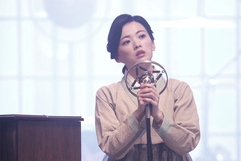 Rụng rời trước nhan sắc 12 mĩ nhân cổ trang đẹp nhất điện ảnh Hàn Quốc - Ảnh 29. Rụng rời trước nhan sắc 12 mĩ nhân cổ trang đẹp nhất điện ảnh Hàn Quốc - Ảnh 29.