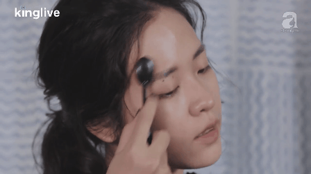 Review người thật việc thật miếng tán silicone và cọ bàn chải”: Dụng cụ nào tạo lớp nền không tì vết hiệu quả nhất? - Ảnh 4. Review người thật việc thật miếng tán silicone và cọ bàn chải”: Dụng cụ nào tạo lớp nền không tì vết hiệu quả nhất? - Ảnh 4.