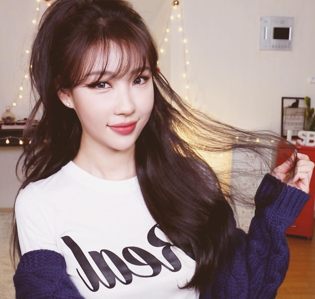 Với chiến thuật chăm sóc tóc này, mái tóc khô xơ sau Tết của bạn sẽ bóng đẹp lại ngay thôi - Ảnh 4. Với chiến thuật chăm sóc tóc này, mái tóc khô xơ sau Tết của bạn sẽ bóng đẹp lại ngay thôi - Ảnh 4.