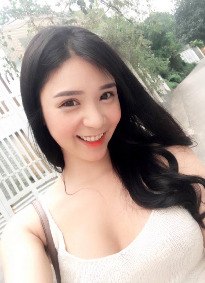 Thanh Bi lên tiếng về hình ảnh răng khấp khiểng, mặt mộc kém sắc trong quá khứ - Ảnh 2. Thanh Bi lên tiếng về hình ảnh răng khấp khiểng, mặt mộc kém sắc trong quá khứ - Ảnh 2.