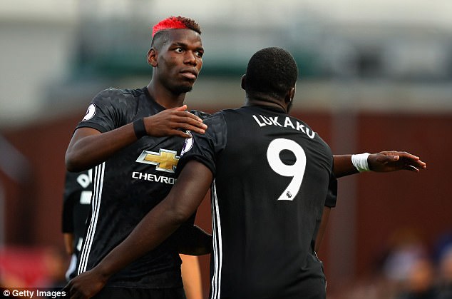 Pogba bị chê là trẻ trâu với mái tóc nhuộm đỏ - Ảnh 2. Pogba bị chê là trẻ trâu với mái tóc nhuộm đỏ - Ảnh 2.