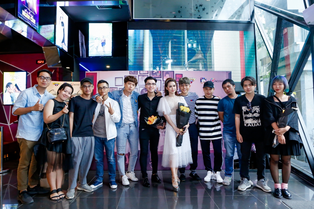 Tái hợp sau 9 năm không liên lạc, Ngô Kiến Huy - Sam thả tim đầy tình tứ tại họp báo ra mắt MV - Ảnh 10. Tái hợp sau 9 năm không liên lạc, Ngô Kiến Huy - Sam thả tim đầy tình tứ tại họp báo ra mắt MV - Ảnh 10.