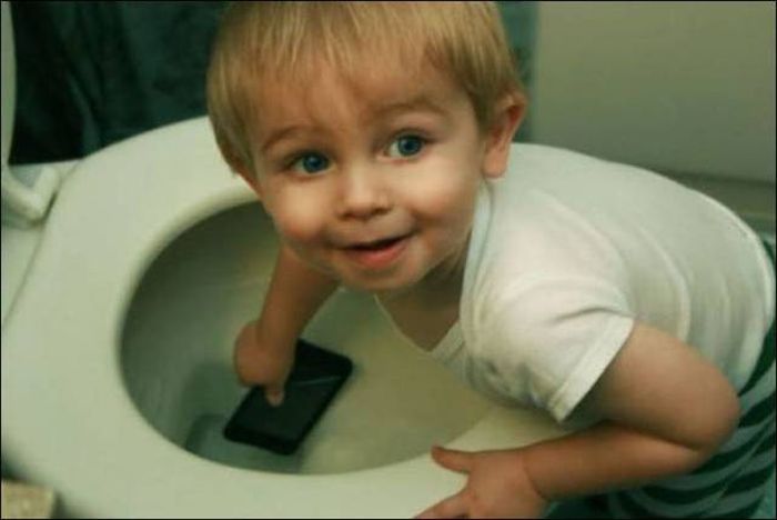 18 em bé được dịp nghỉ hè là ở nhà nghịch như quỷ sứ - Ảnh 31. 18 em bé được dịp nghỉ hè là ở nhà nghịch như quỷ sứ - Ảnh 31.