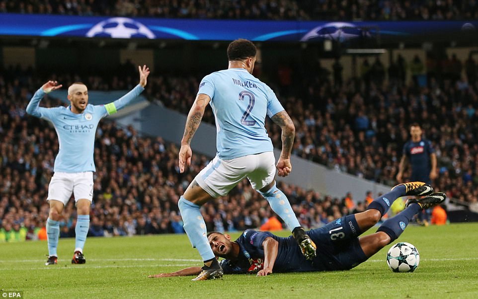 Man City khoe sức mạnh, độc chiếm ngôi đầu bảng F Champions League - Ảnh 11. Man City khoe sức mạnh, độc chiếm ngôi đầu bảng F Champions League - Ảnh 11.