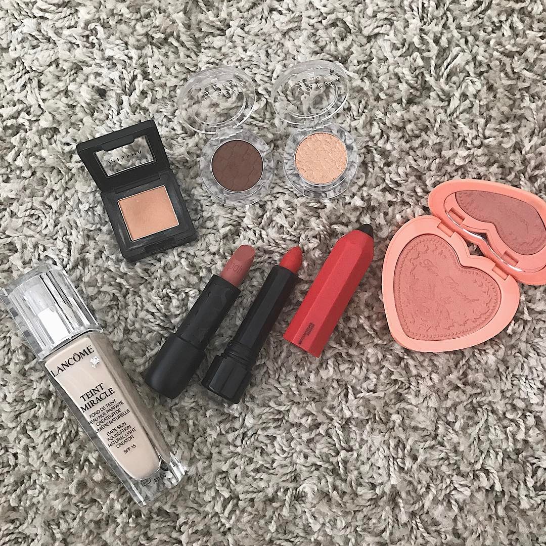 5 cây son Hàn bình dân ra mắt đã lâu nhưng vẫn được con gái Việt lùng mua ầm ầm - Ảnh 17. 5 cây son Hàn bình dân ra mắt đã lâu nhưng vẫn được con gái Việt lùng mua ầm ầm - Ảnh 17.