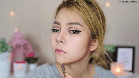 Sau khi biến hình thành bà Phương mẹ chồng, cô nàng này lại makeup siêu giống hot girl môi tều Lily Maymac - Ảnh 7. Sau khi biến hình thành bà Phương mẹ chồng, cô nàng này lại makeup siêu giống hot girl môi tều Lily Maymac - Ảnh 7.