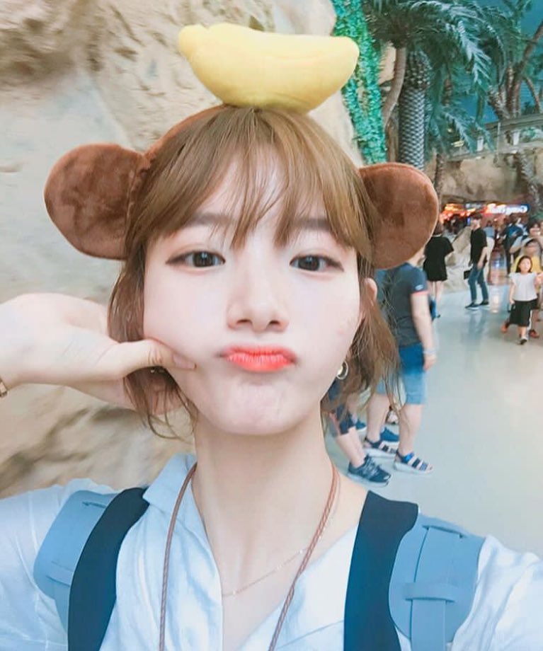 Lăn lộn với đủ thứ màu nhuộm chất chơi, cứ thu về là các nàng lại chỉ muốn nhuộm tóc nâu trầm ấm - Ảnh 14. Lăn lộn với đủ thứ màu nhuộm chất chơi, cứ thu về là các nàng lại chỉ muốn nhuộm tóc nâu trầm ấm - Ảnh 14.