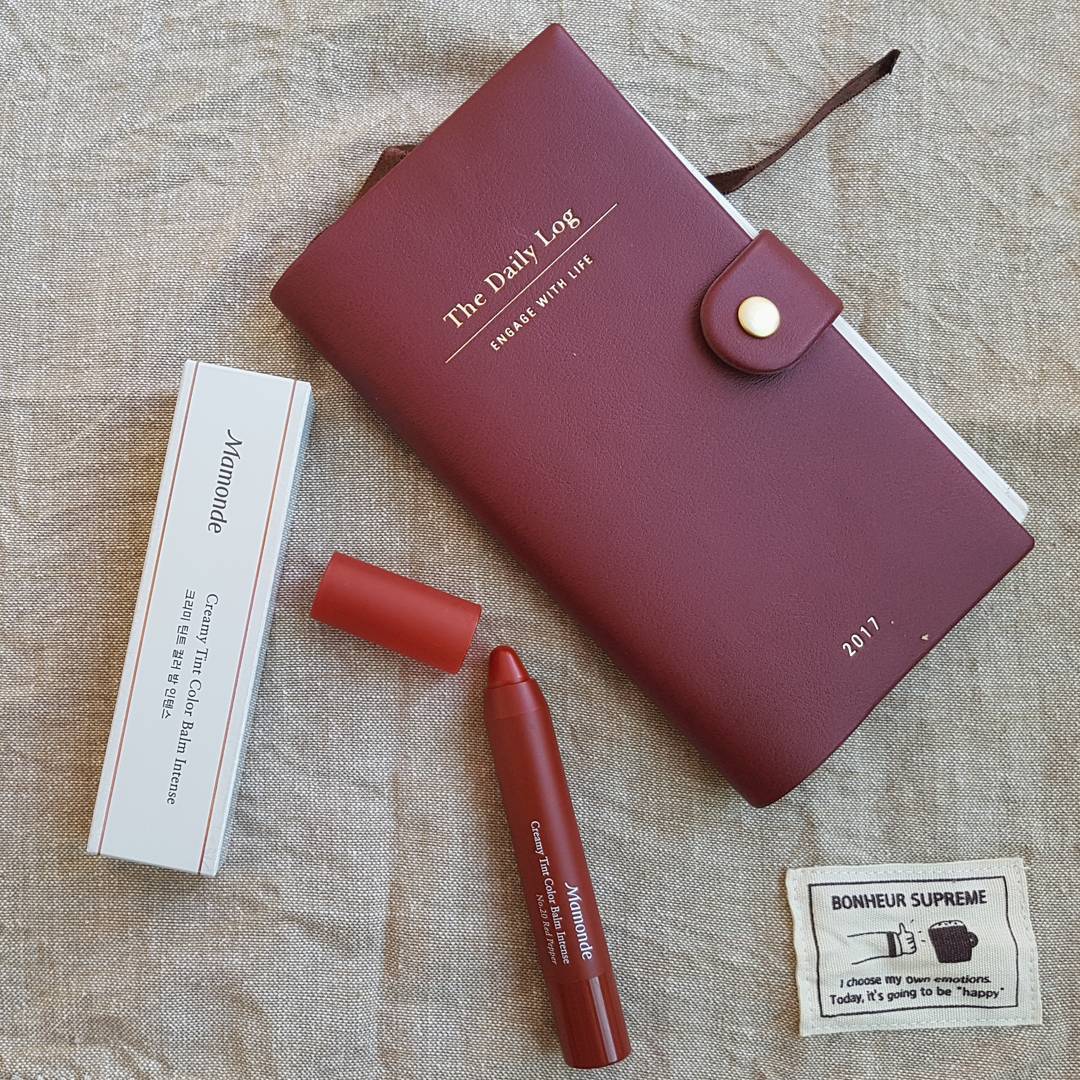 5 cây son Hàn bình dân ra mắt đã lâu nhưng vẫn được con gái Việt lùng mua ầm ầm - Ảnh 23. 5 cây son Hàn bình dân ra mắt đã lâu nhưng vẫn được con gái Việt lùng mua ầm ầm - Ảnh 23.