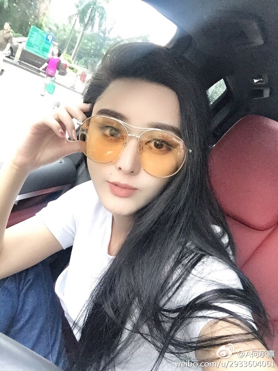 Cô gái mất 8 năm phẫu thuật giống Phạm Băng Băng rồi cưới luôn bác sĩ thẩm mỹ cho mình - Ảnh 2. Cô gái mất 8 năm phẫu thuật giống Phạm Băng Băng rồi cưới luôn bác sĩ thẩm mỹ cho mình - Ảnh 2.