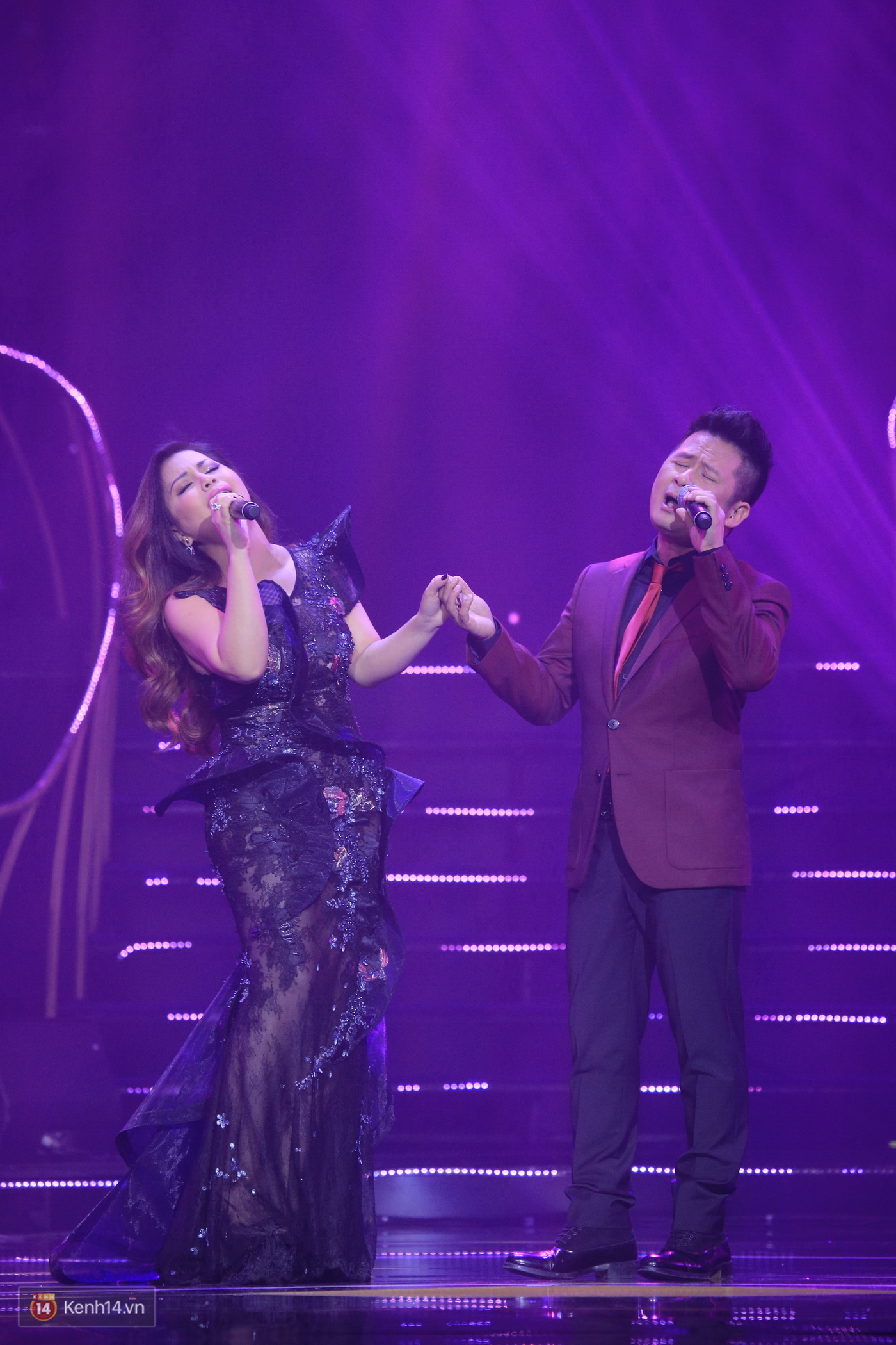 Bị nói sợ Bằng Kiều, Quang Dũng không ngần ngại hôn Minh Tuyết trên sân khấu - Ảnh 7. Bị nói sợ Bằng Kiều, Quang Dũng không ngần ngại hôn Minh Tuyết trên sân khấu - Ảnh 7.