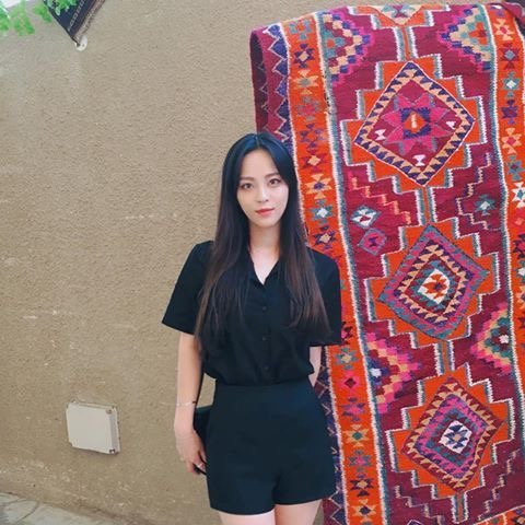 Nghịch lý vũ công phụ họa gây bão vì... đẹp đến mức át cả ca sĩ chính Sunmi - Ảnh 12. Nghịch lý vũ công phụ họa gây bão vì... đẹp đến mức át cả ca sĩ chính Sunmi - Ảnh 12.