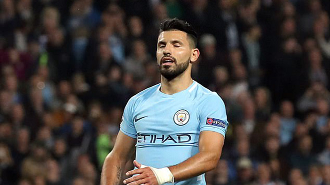 SỐC: Aguero di chuyển trong nhà còn khó, phải nghỉ lâu hơn dự kiến - Ảnh 1. SỐC: Aguero di chuyển trong nhà còn khó, phải nghỉ lâu hơn dự kiến - Ảnh 1.