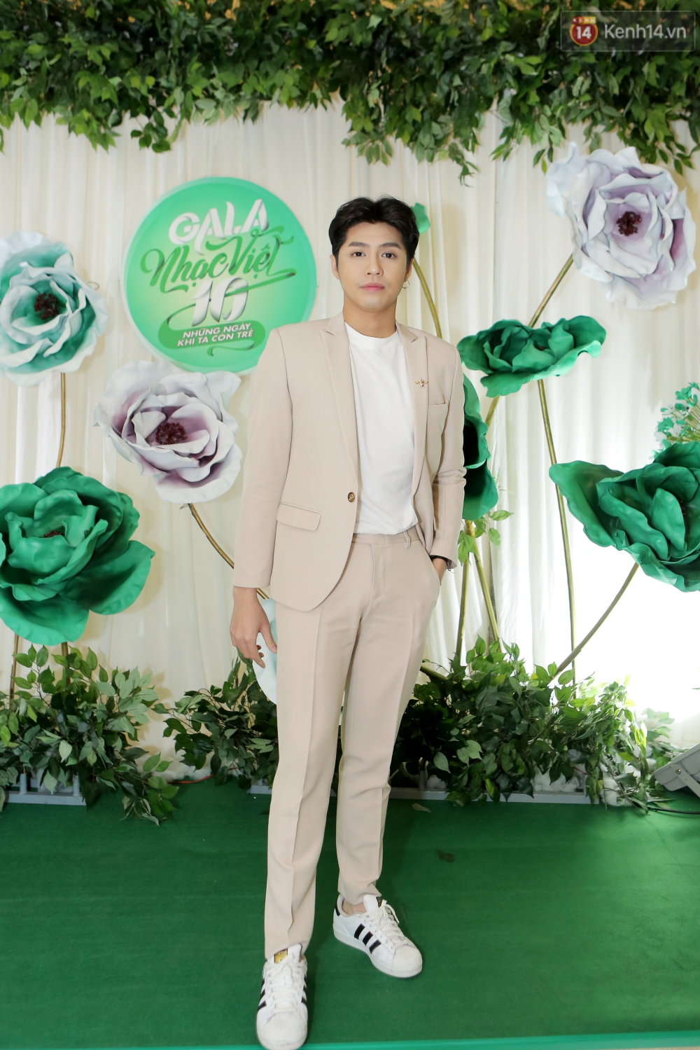 Hồ Ngọc Hà giản dị nhưng vẫn kiêu sa, vui vẻ hội ngộ Noo Phước Thịnh cùng dàn sao Việt tại sự kiện - Ảnh 3. Hồ Ngọc Hà giản dị nhưng vẫn kiêu sa, vui vẻ hội ngộ Noo Phước Thịnh cùng dàn sao Việt tại sự kiện - Ảnh 3.